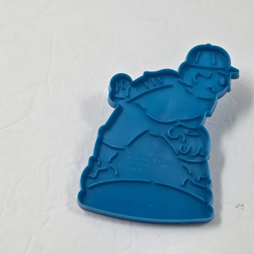 Vintage 1990 Wilton Baseball Cookie Cutters Set of 4 Blue Plastic 2304-1511
